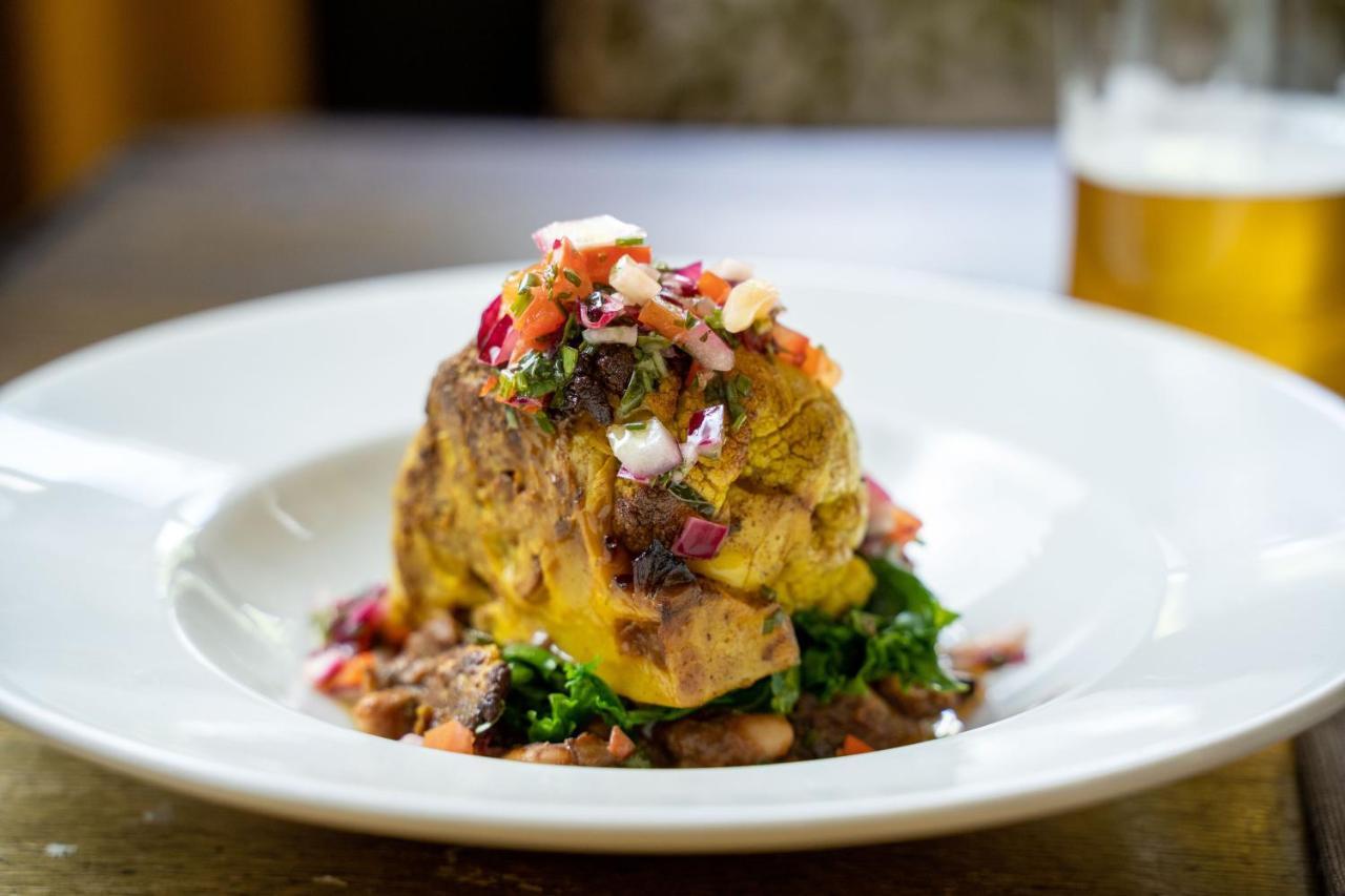 Rising Sun Pub, Restaurant And Rooms Lacock Εξωτερικό φωτογραφία